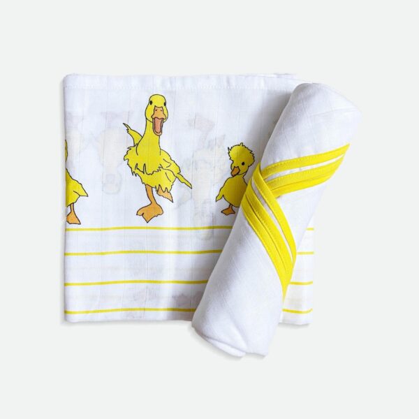 All in One Bamboo:Cotton Newborn Baby Gift Pack [Pack of 8 Pieces] - Duck & Plain Swaddles + Bibs + Washcloths - Image 2